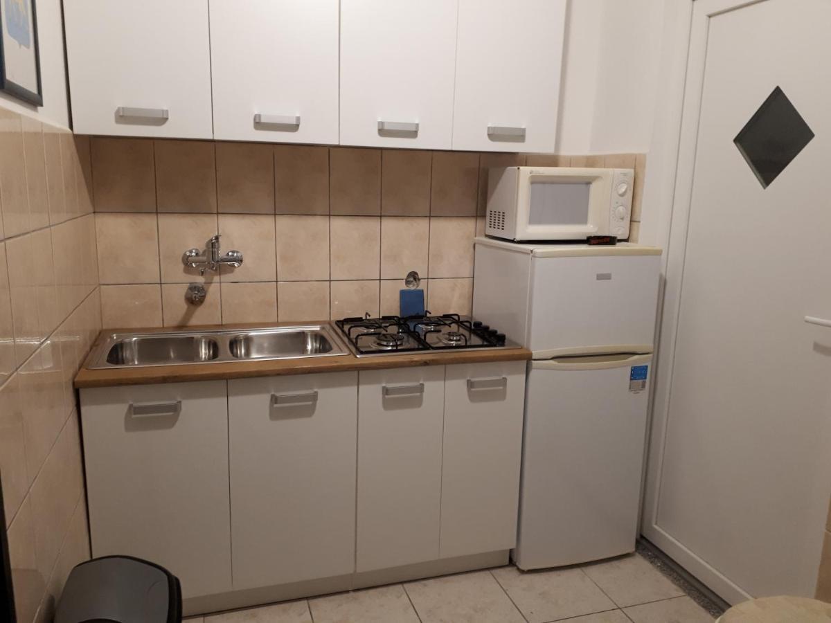 Apartments Rovis Tar-Vabriga ภายนอก รูปภาพ